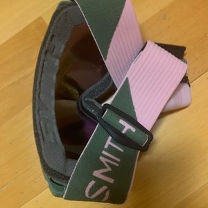 Women’s Ski Goggles